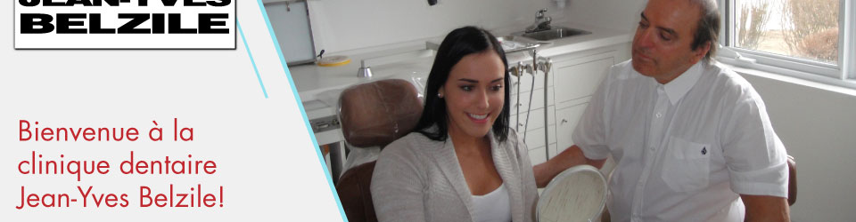Bienvenue à la clinique dentaire Jean-Yves Belzile! -Patiente avec le Dr Belzile regardant ses dents